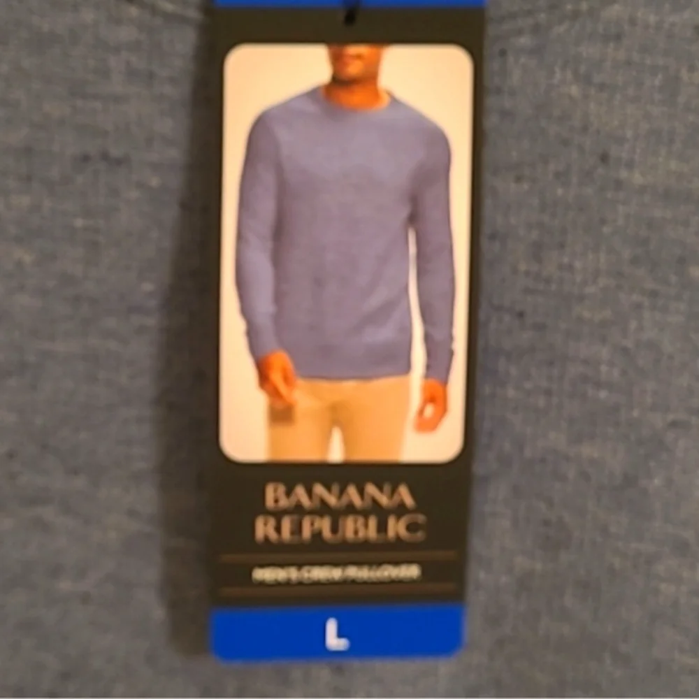 Banana Republic Men's L  Crew Pull-over Top NEW